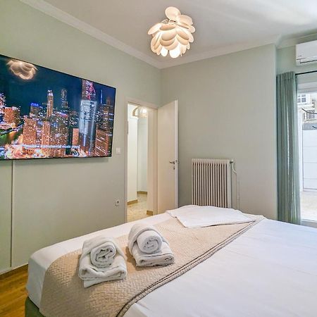 Boutique Acropolis Apartment By Cloudkeys - Just 5 Minutes Walk To Acropolis Museum Athen Eksteriør bilde