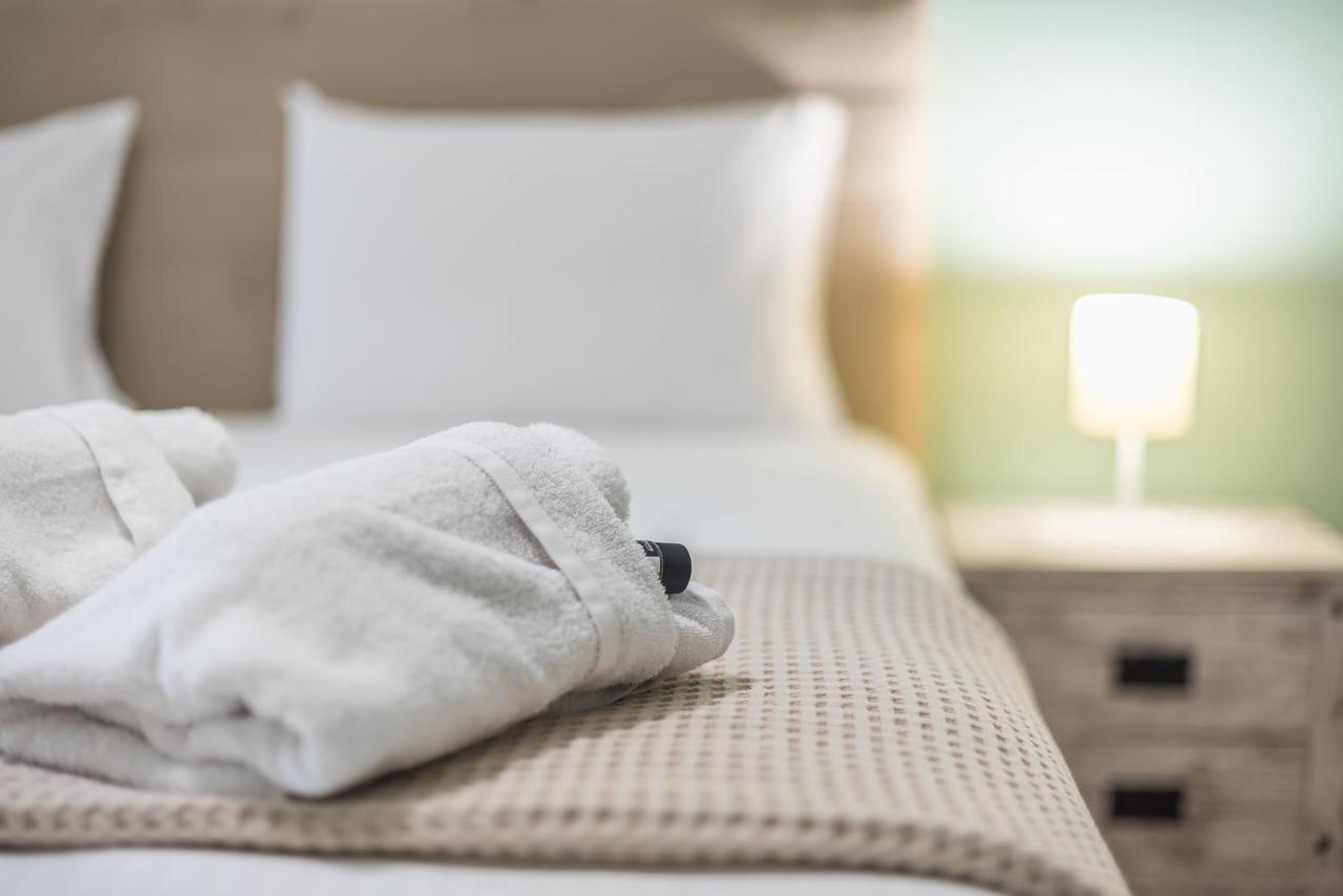 Boutique Acropolis Apartment By Cloudkeys - Just 5 Minutes Walk To Acropolis Museum Athen Eksteriør bilde