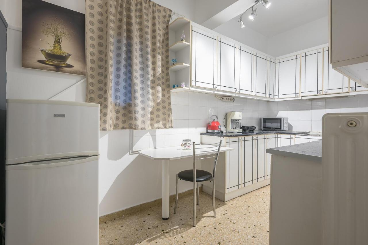 Boutique Acropolis Apartment By Cloudkeys - Just 5 Minutes Walk To Acropolis Museum Athen Eksteriør bilde